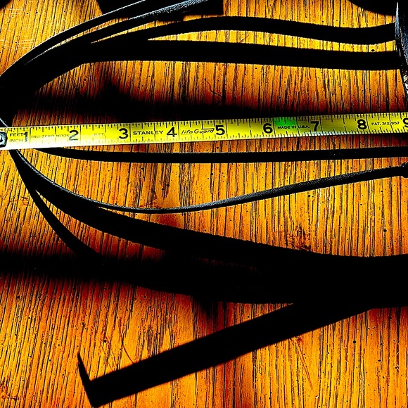 MangosMotherof PearlBambooBrown handbagDoublelonghandles and tassel.IsIt A CG?NO - Picture 7 of 10